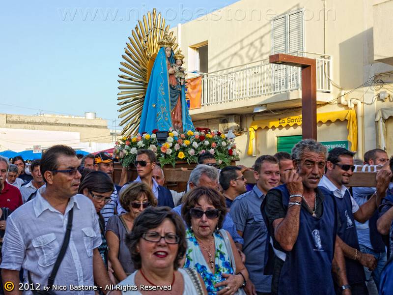 Lampedusa-4991-Large.jpg - Lampedusa "Via Roma. Processione Festa Madonna di Porto Salvo"