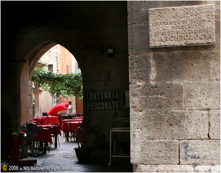 15-Siracusa-Ortigia: Universit di Catania - Scuola di Specializzazione in Archeologia