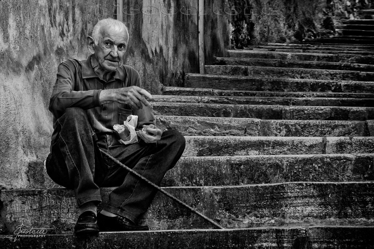 nicobastone, fineartphotography, fineart, photography, fotografia, photos, foto, images, pictures, corsica, corse, blackandwhite, bw, biancoenero, bianconero, bastia, baguette, people; 