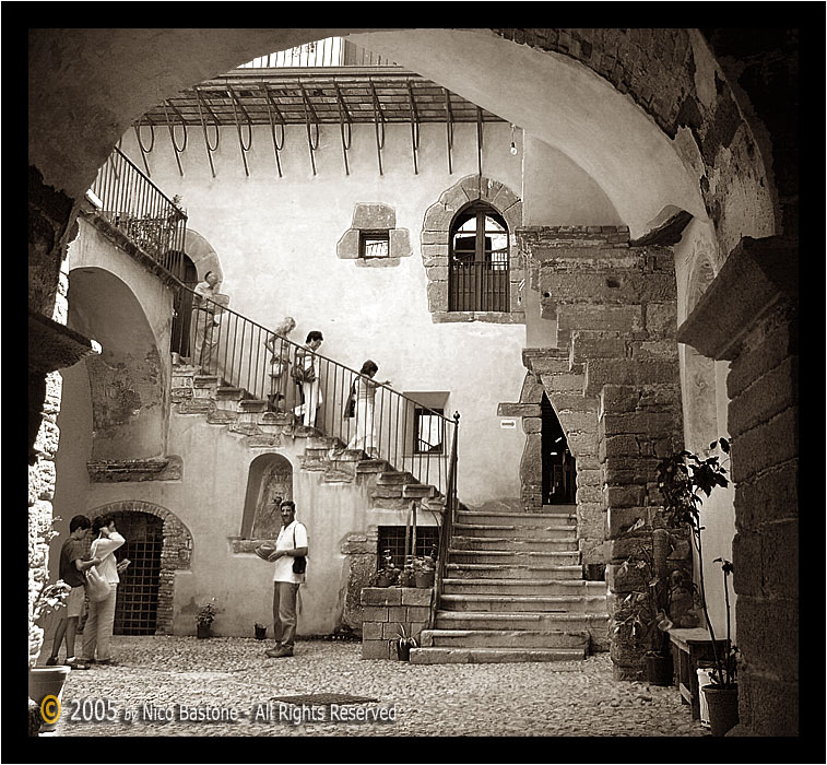 Castelbuono "visita guidata" - "guided tour" - Sepia photos