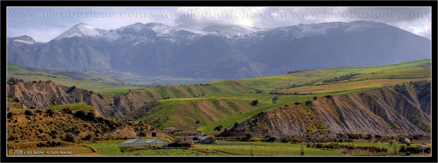 Monti delle Madonie. Paesaggio in un giorno d'inverno 2 - Madonie mountains. Landscape in a winter day 2"