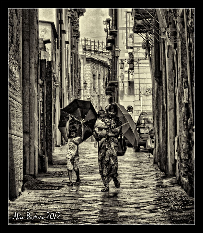 Palermo "Sotto la pioggia - In the rain" Black & White Fine Art Photography