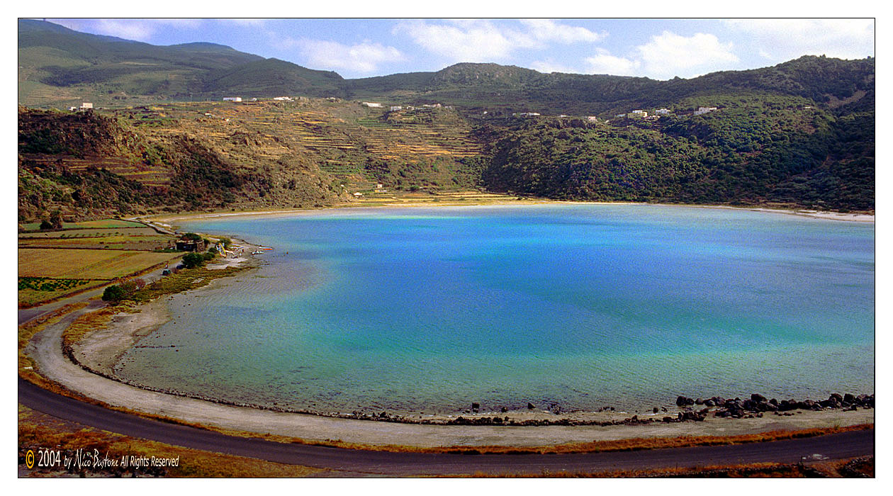 Isola di Pantelleria "Lago di Venere" - Pantelleria Island "Venus Lake"