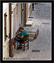 Persone sedute... Scicli, Ragusa "Cucito a mano..." - Sat people... Scicli, Ragusa "Hand sewing..."